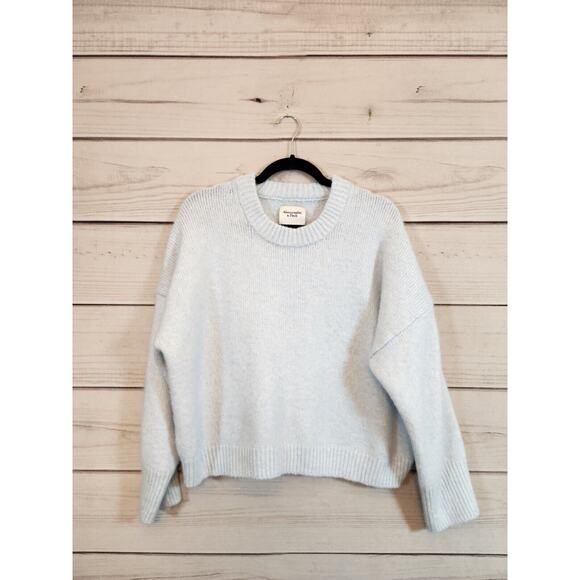 Abercrombie & Fitch Women's Light Blue Long Sleeve Cable Knit Pullover Sweater L - Picture 1 of 6